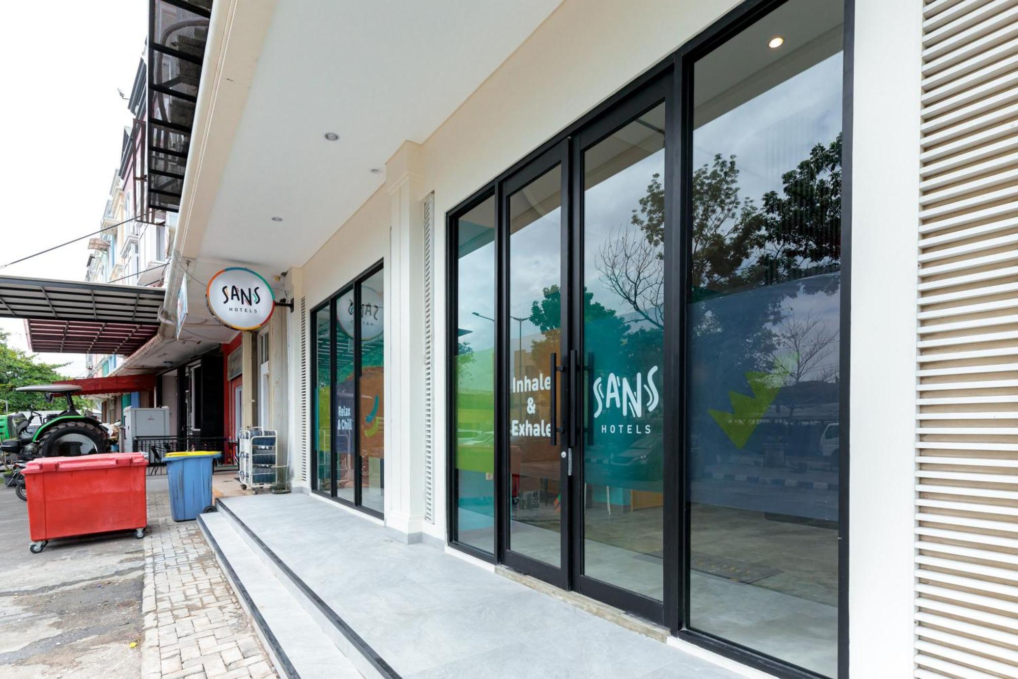 Sans Hotel Kelapa Gading Jakarta Ngoại thất bức ảnh
